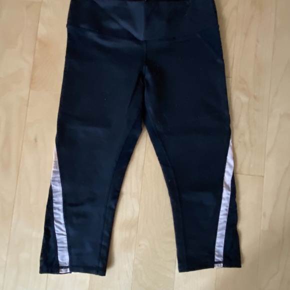 Workout bundle (Alo Yoga & Lululemon) - Picture 3 of 8